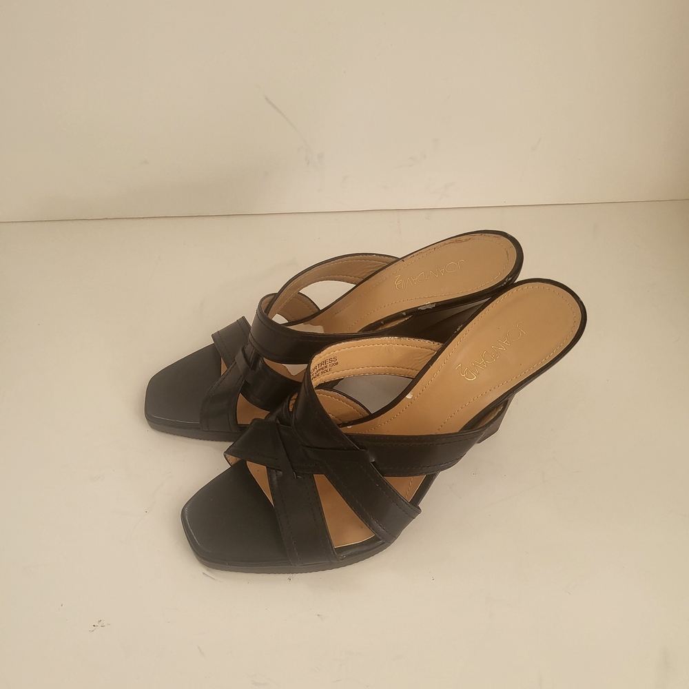 Joan & David Black Strappy Leather Sandals